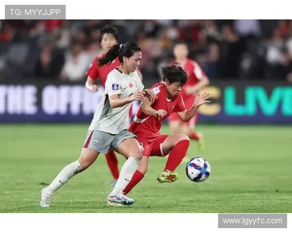 [女]中国队边路突破传中 陈巧珠头球破门.